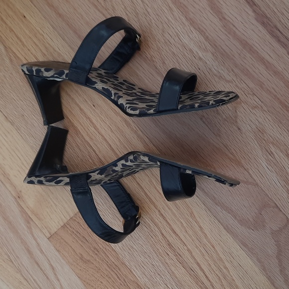 Sandals - Picture 2 of 11